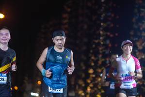 BIB: 4206
                            <button type="button" onclick="openModal(18283906)" class="btn btn-primary btn-sm float-right btn-popup" data-toggle="modal" data-target=".modal-high-quality">
                        <i class="fas fa-shopping-cart"></i> Add to Cart
                    </button>
                                            <button type="button" onclick="isThisMe(18283906, true)" class="btn btn-success btn-sm float-right btn-popup btn-isme hidden" data-toggle="tooltip" data-placement="bottom" title="นี่คือรูปของคุณใช่ไหม คลิกที่นี่เพื่อเอาเข้าอัลบั้ม">
                        <i class="fas fa-plus"></i> Add to album
                    </button>
                    <button type="button" onclick="isThisMe(18283906, false)" class="btn btn-warning btn-sm float-right btn-popup btn-isnotme hidden">
                        <i class="fas fa-ban"></i> Remove from album
                    </button>